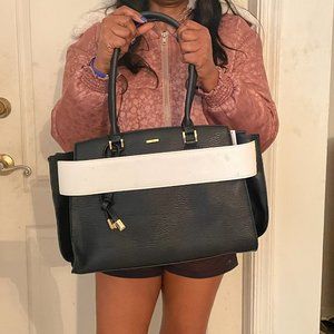 White House Black Market Shoulder/Tote Bag (Interchangeable White/Black Band!)